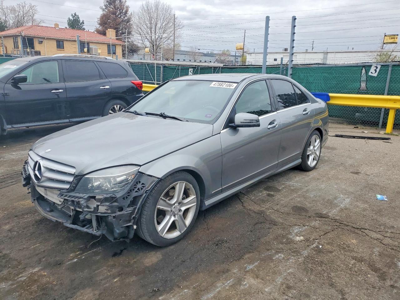 2011 MERCEDES-BENZ C