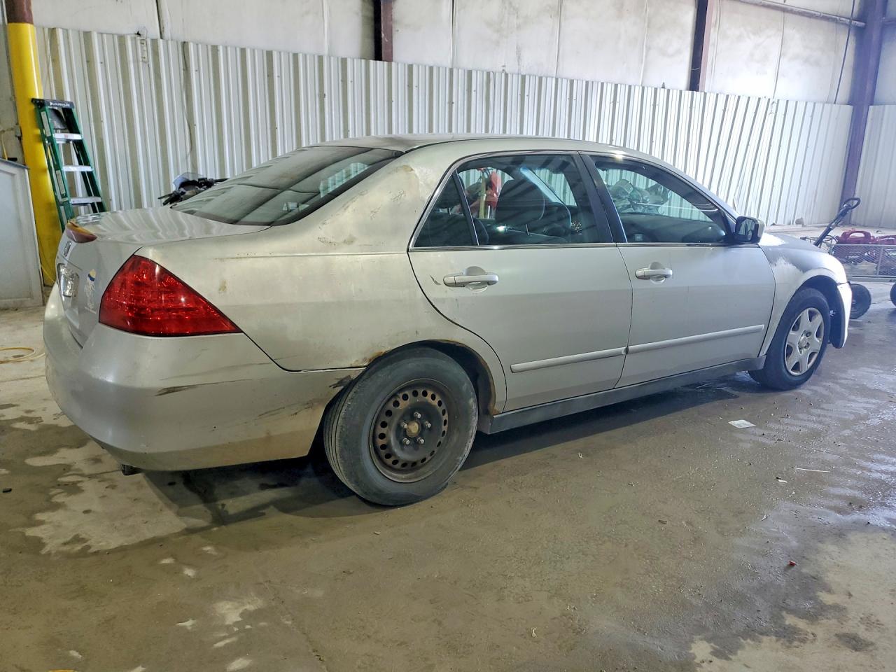 2007 HONDA ACCORD LX photo 5