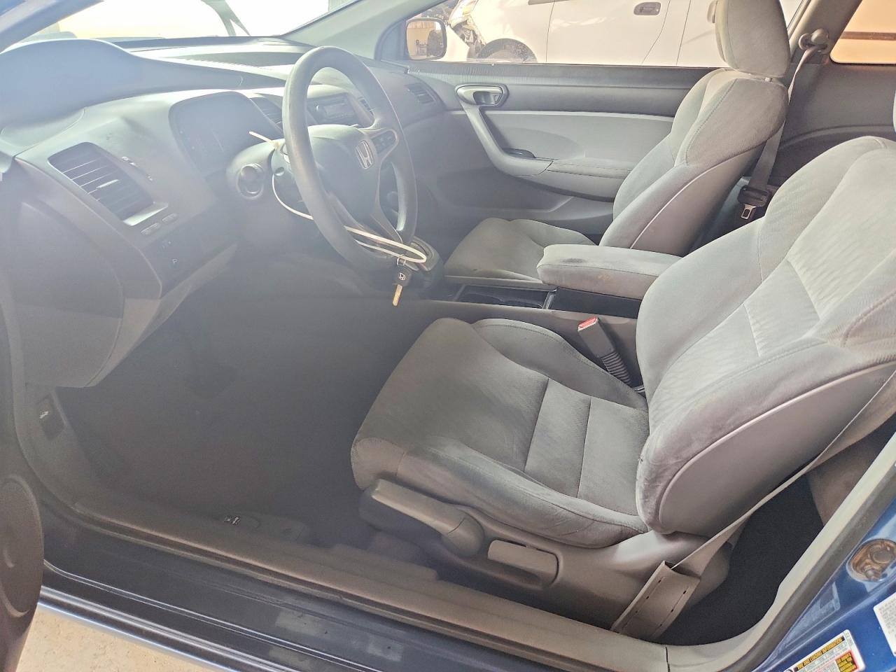 2010 HONDA CIVIC LX photo 13