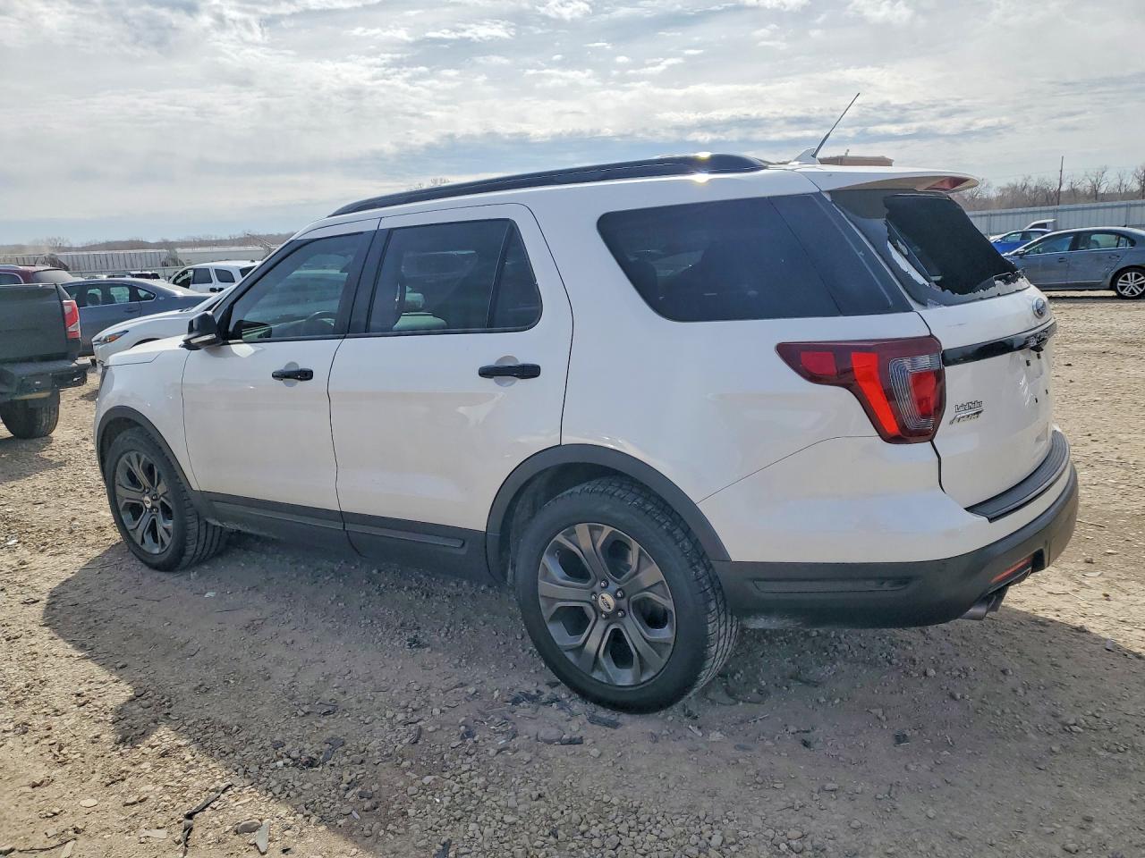 2018 FORD EXPLORER SPORT photo 3