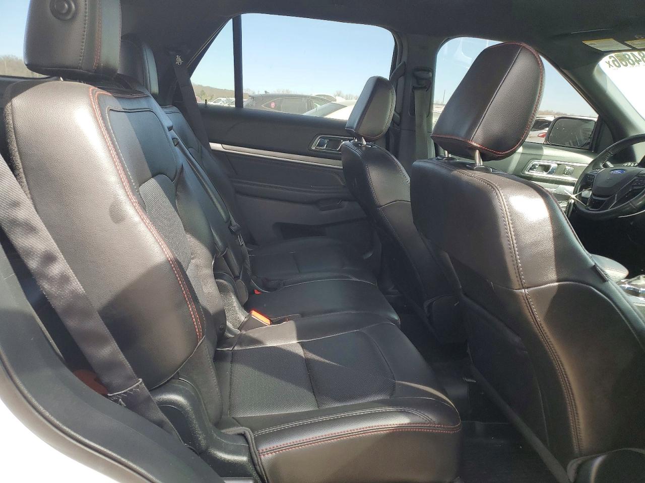 2018 FORD EXPLORER SPORT photo 19