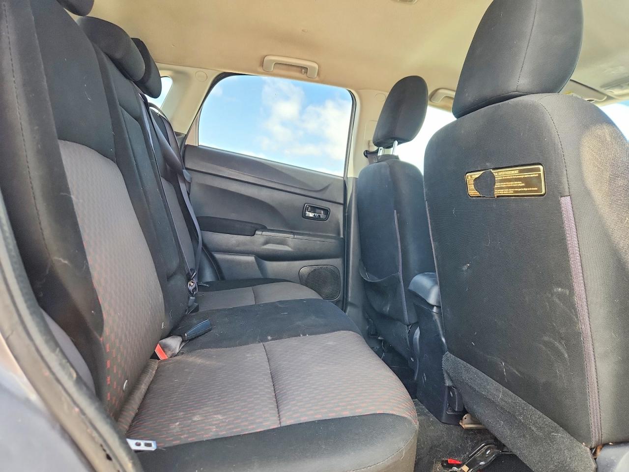 2017 MITSUBISHI OUTLANDER SPORT ES photo 11