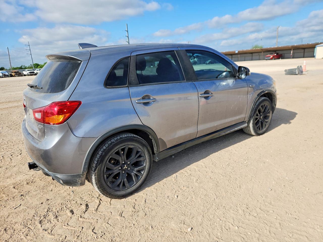 2017 MITSUBISHI OUTLANDER SPORT ES photo 3