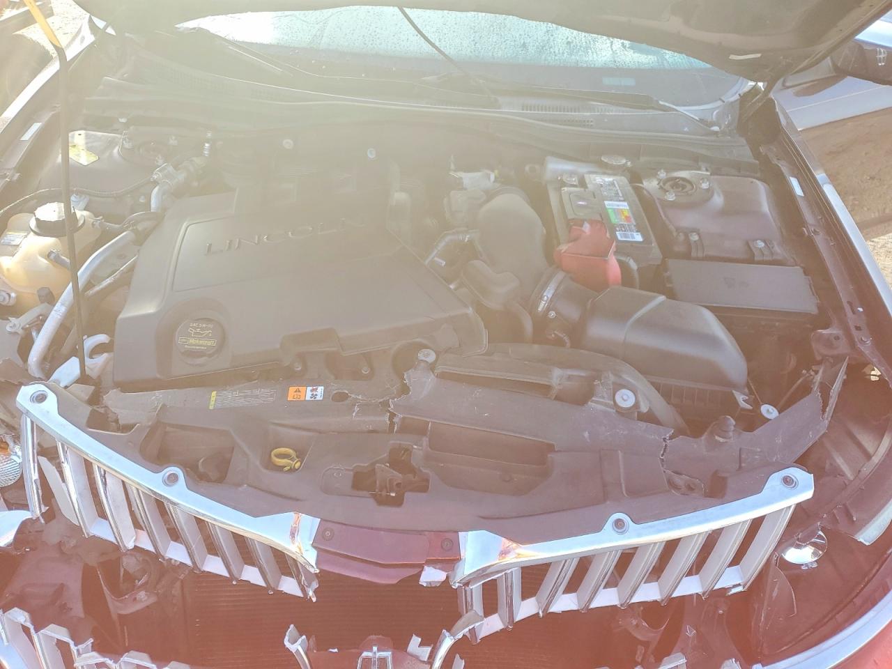 2012 LINCOLN MKZ photo 31