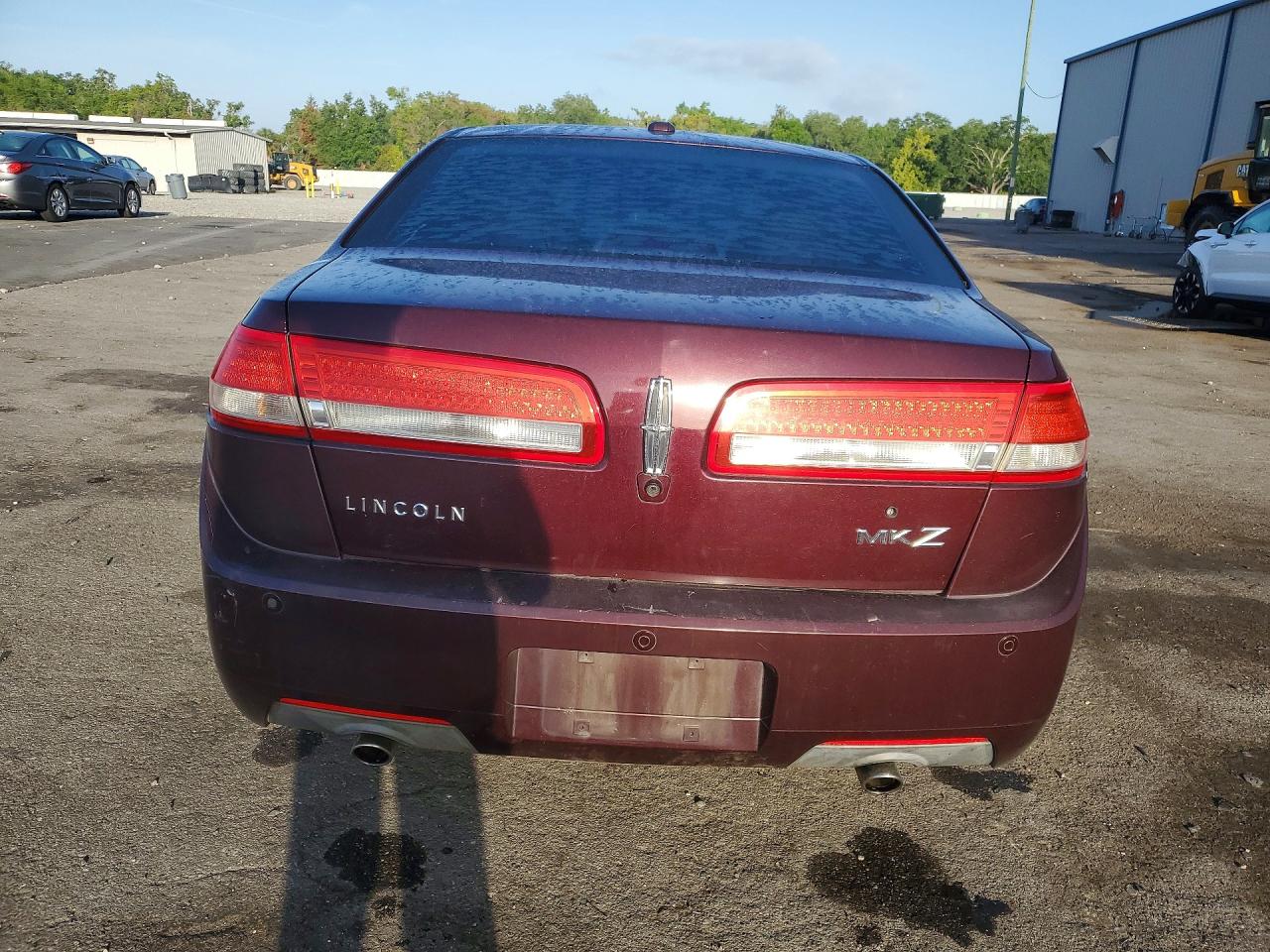 2012 LINCOLN MKZ photo 16