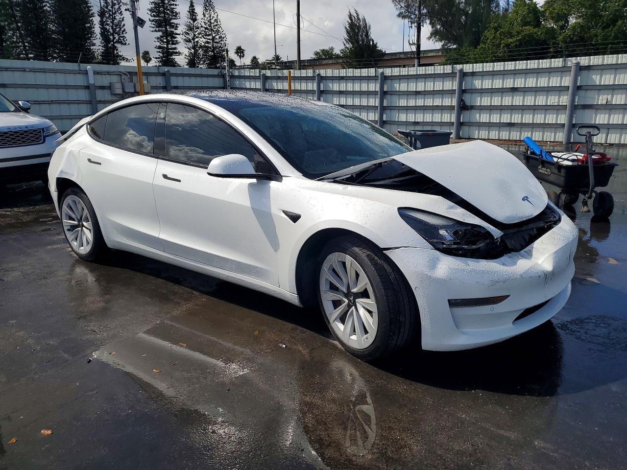 2021 TESLA MODEL 3 photo 4