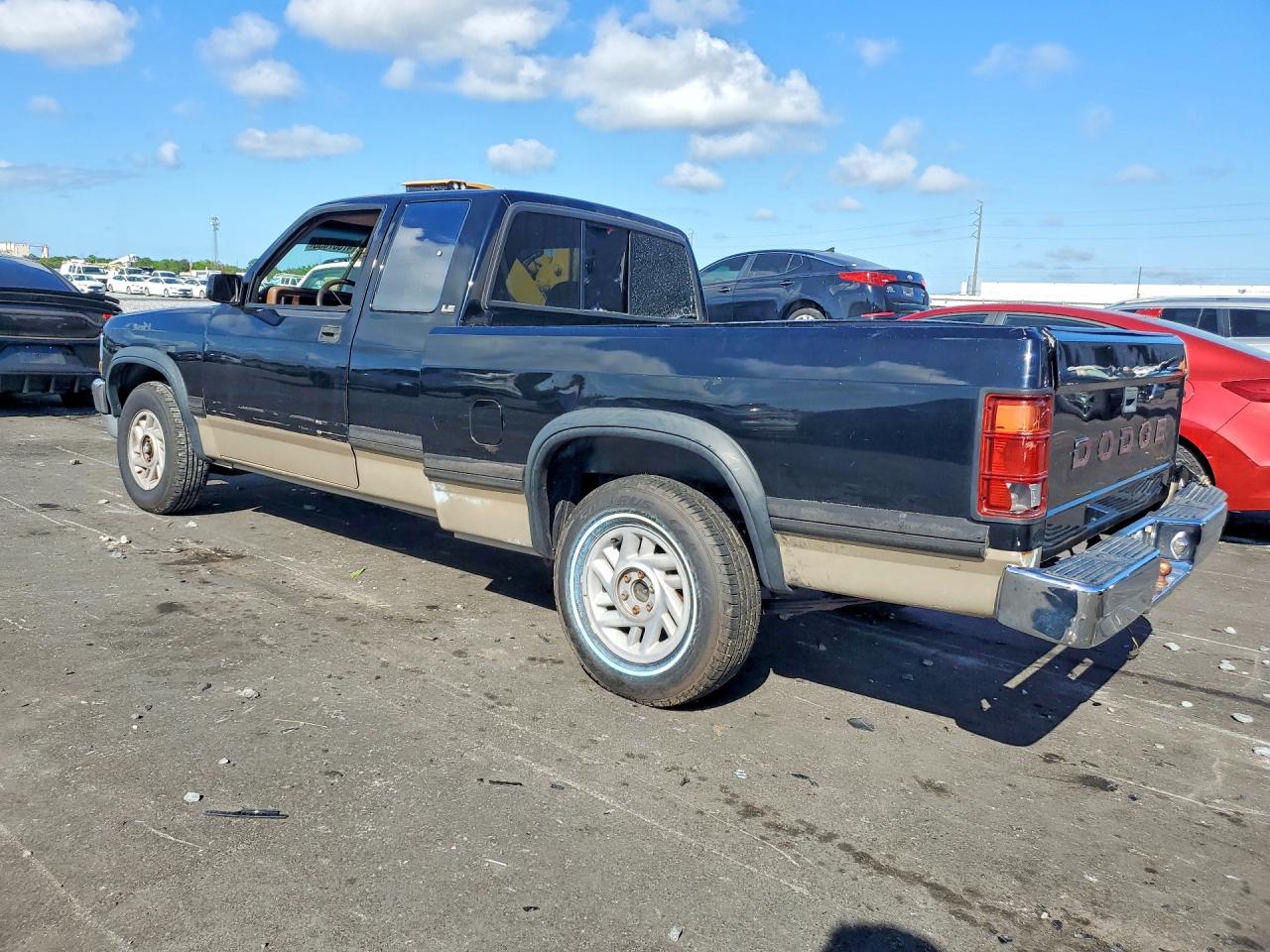 1992 DODGE DAKOTA photo 3