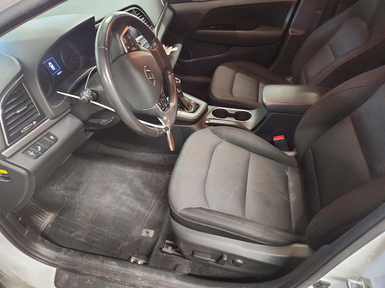 2017 HYUNDAI ELANTRA VALUE EDITION photo 13