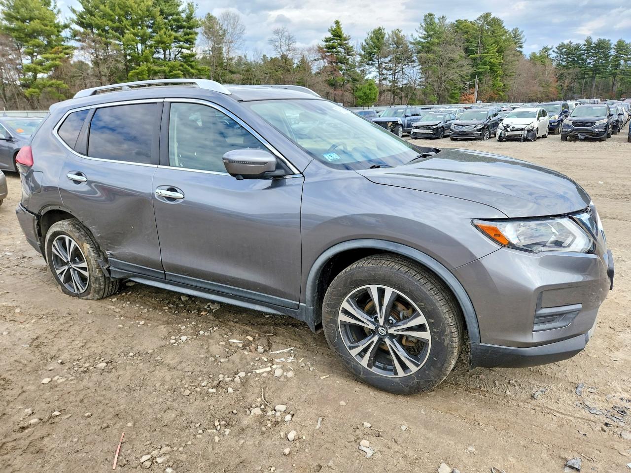 2019 NISSAN ROGUE SV photo 7