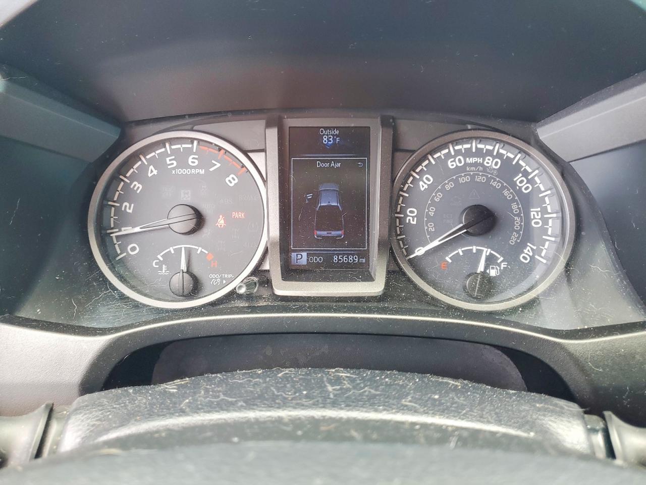 2017 TOYOTA TACOMA SR5 V6 photo 9