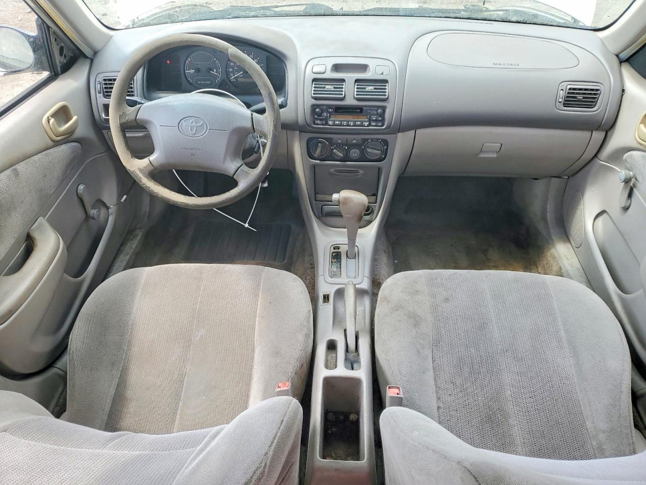 2001 TOYOTA COROLLA CE photo 8
