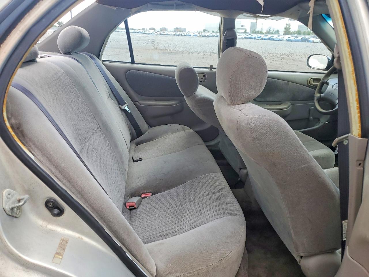 2001 TOYOTA COROLLA CE photo 10
