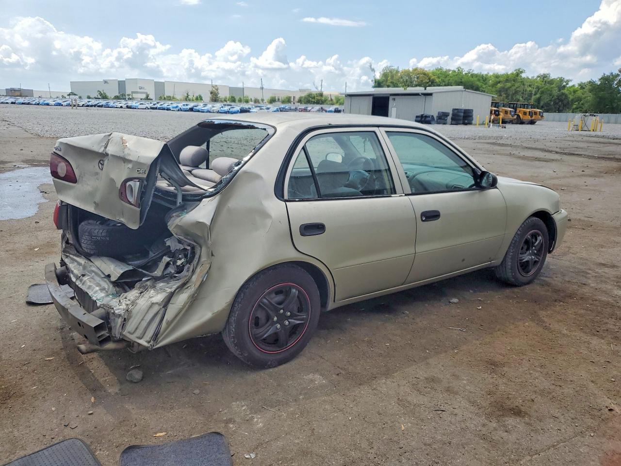 2001 TOYOTA COROLLA CE photo 3