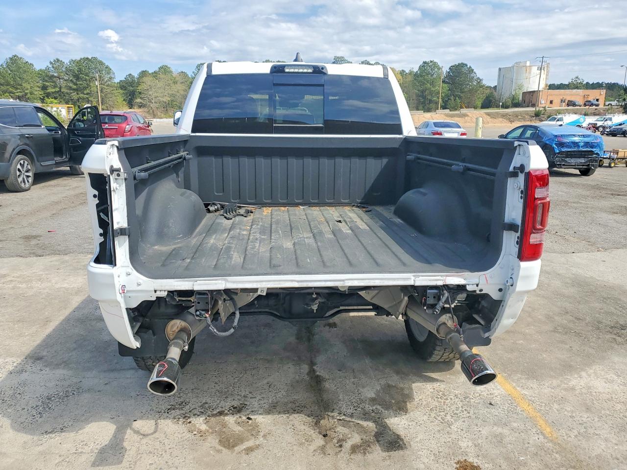 2023 RAM 1500 LIMITED photo 6