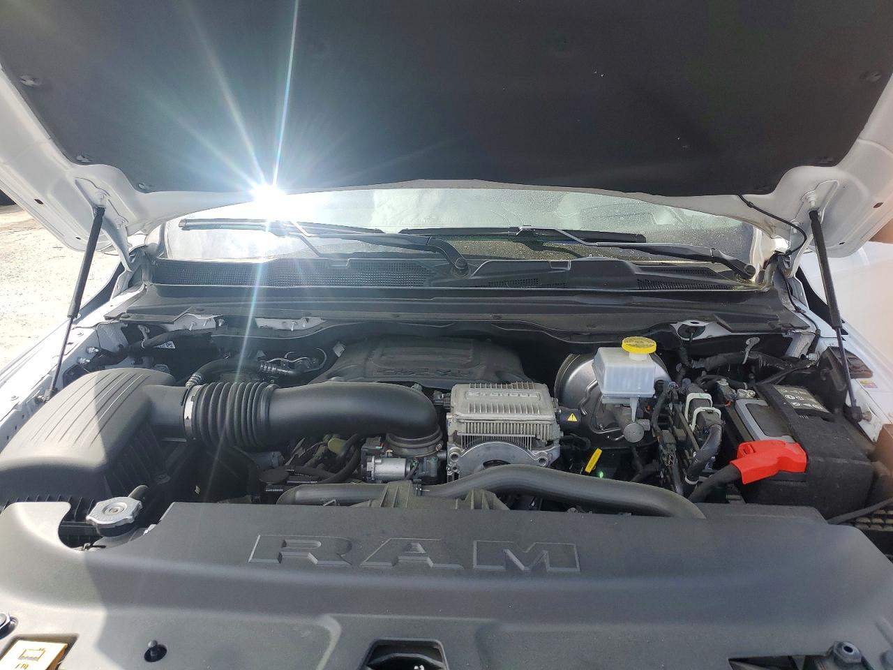 2023 RAM 1500 LIMITED photo 11