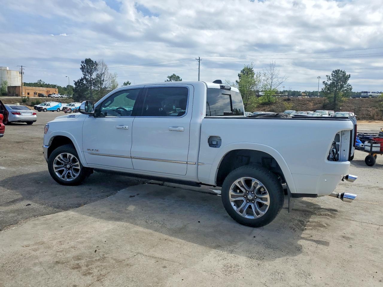 2023 RAM 1500 LIMITED photo 2