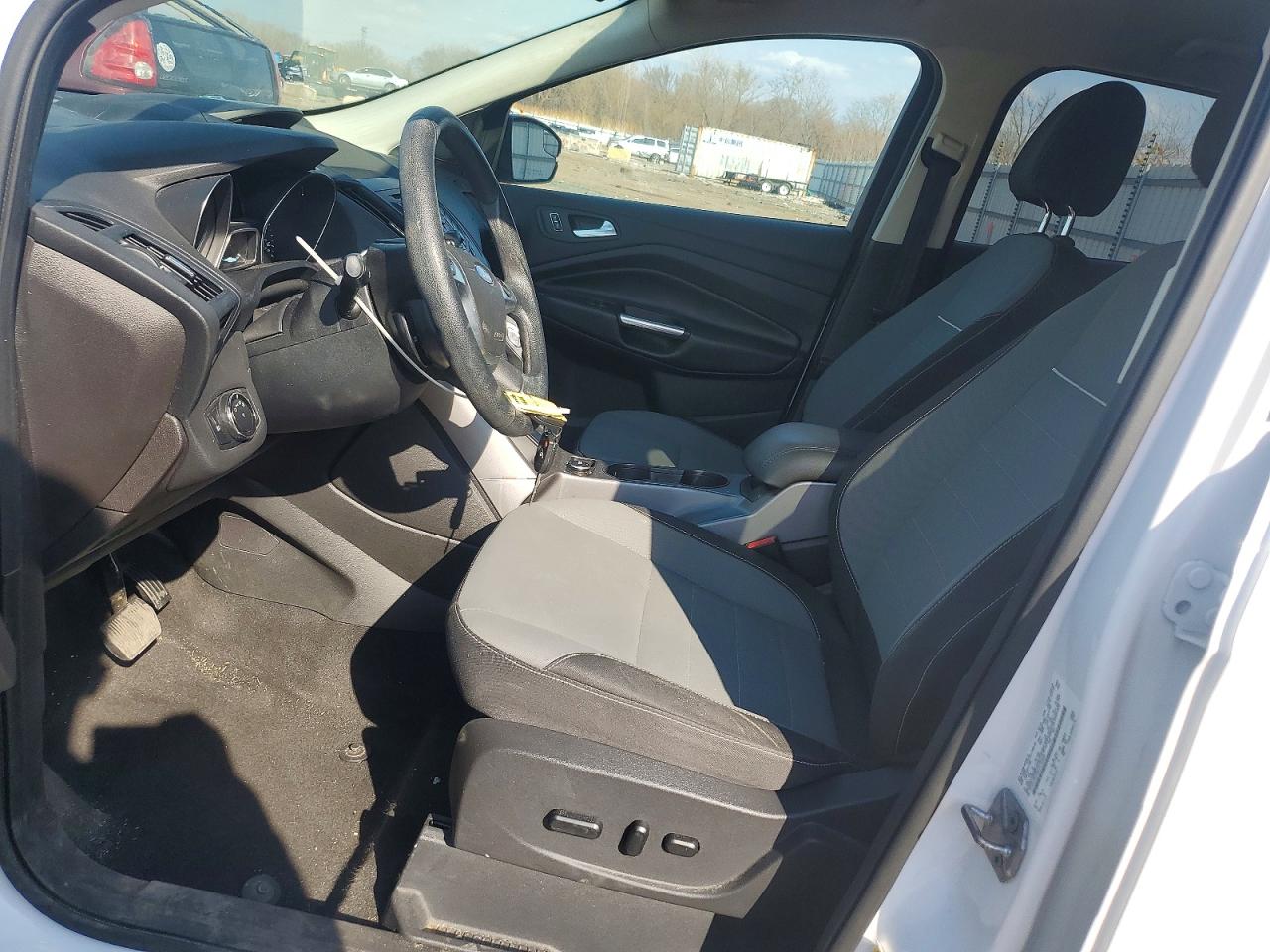 2014 FORD ESCAPE SE photo 19