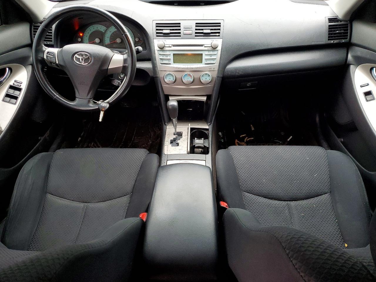 2009 TOYOTA CAMRY SE photo 8