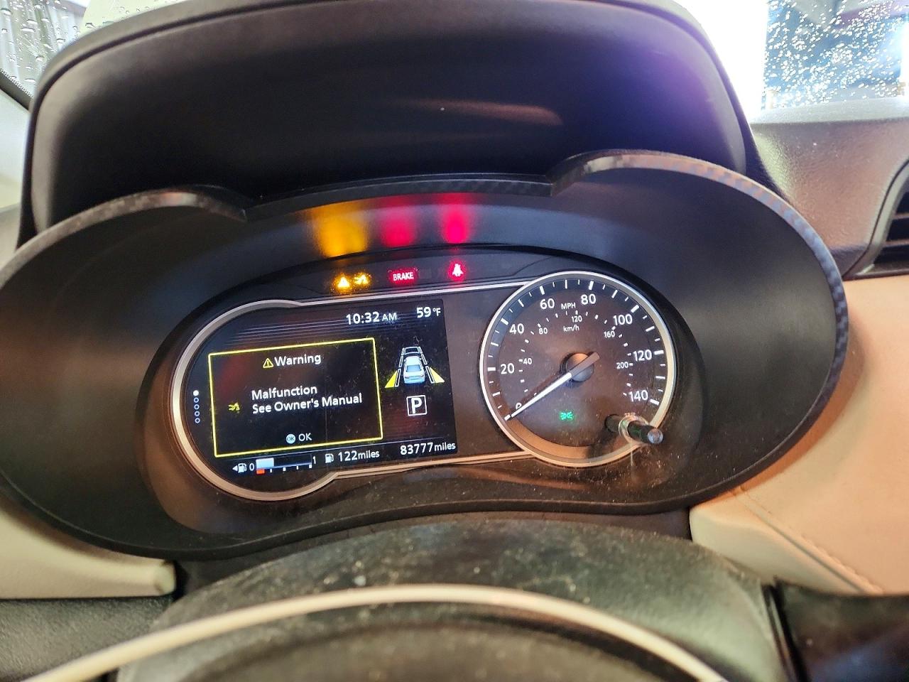 2021 NISSAN VERSA SV photo 17