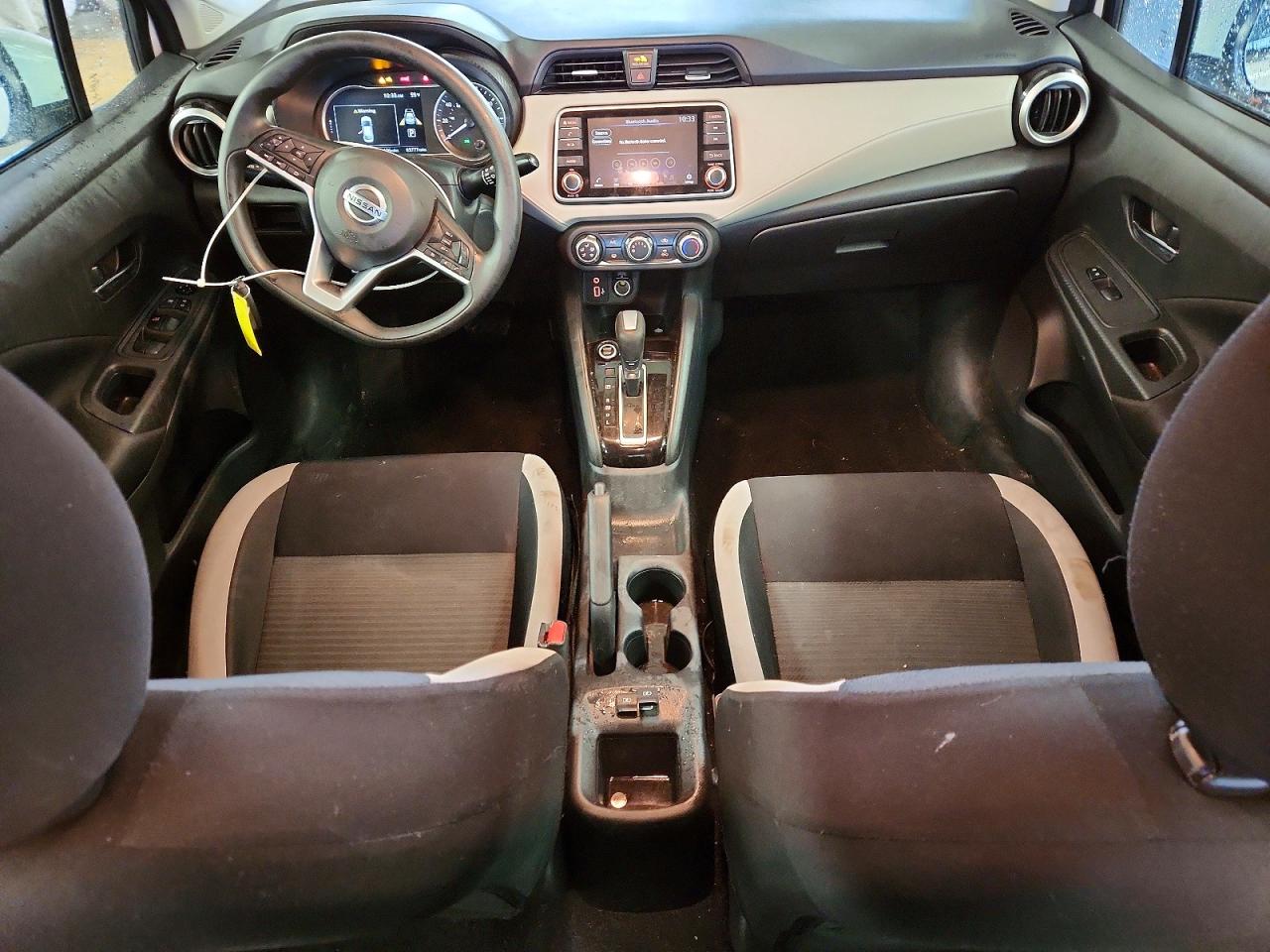 2021 NISSAN VERSA SV photo 15