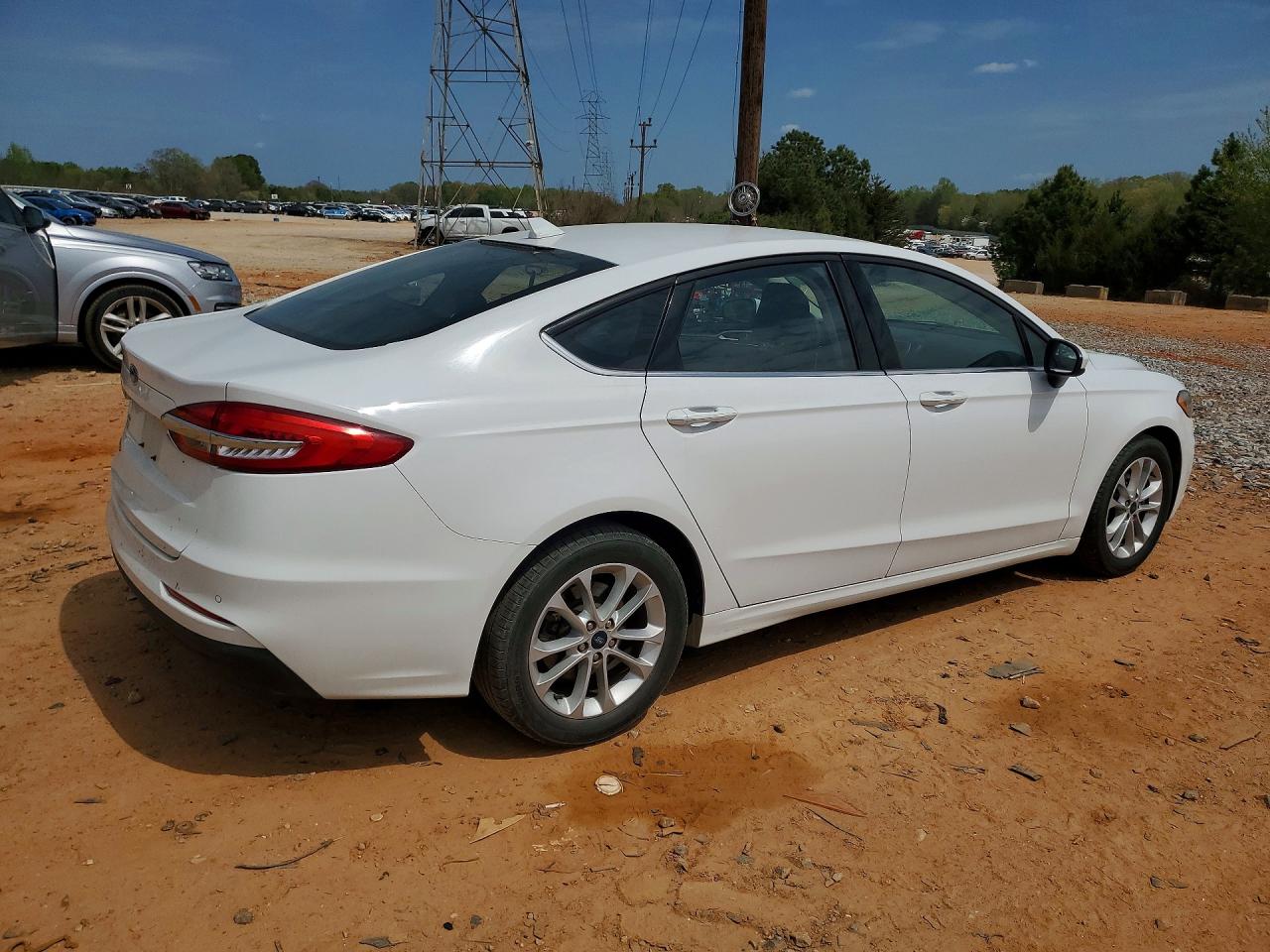 2020 FORD FUSION SE photo 5