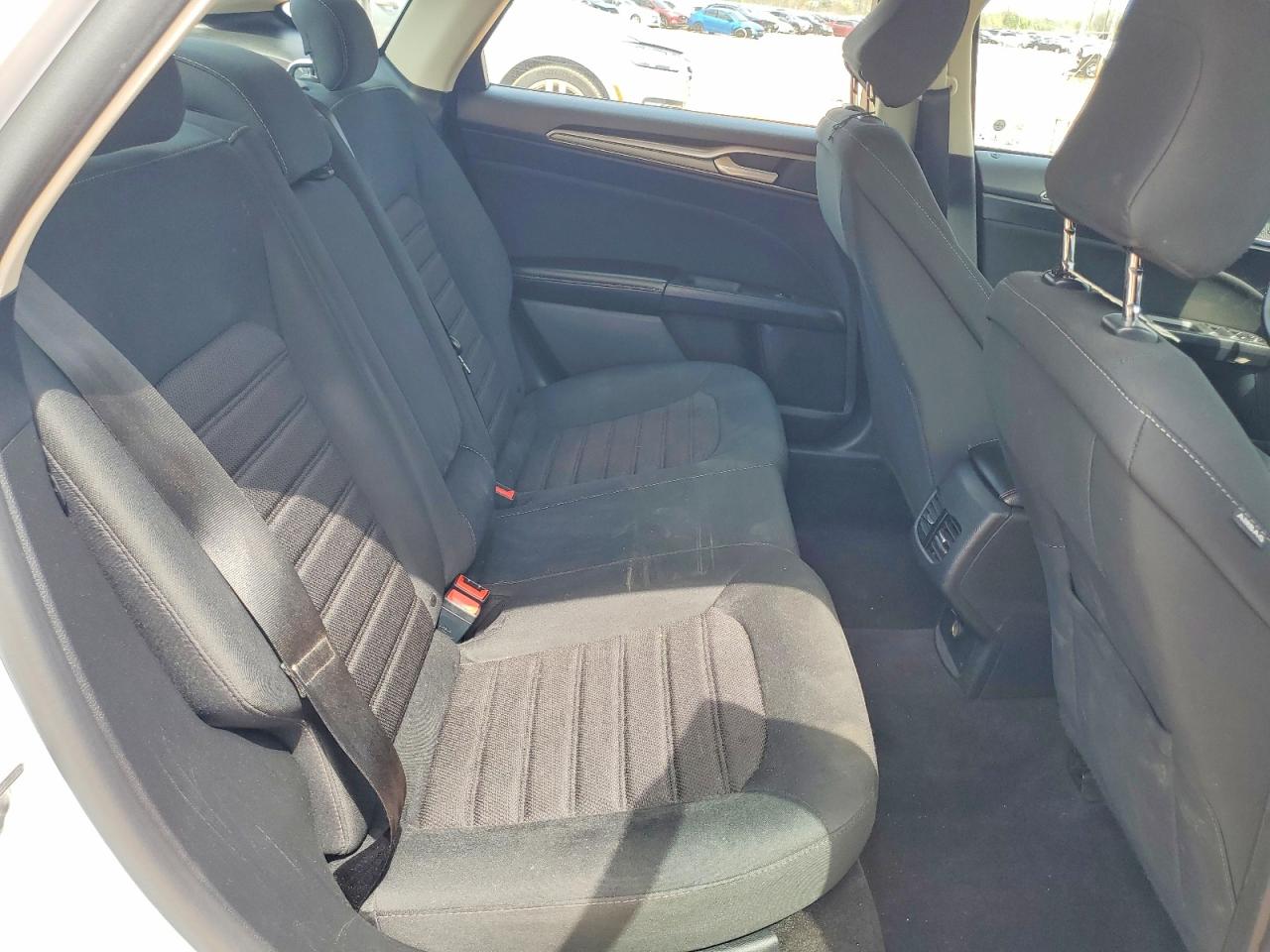 2020 FORD FUSION SE photo 19