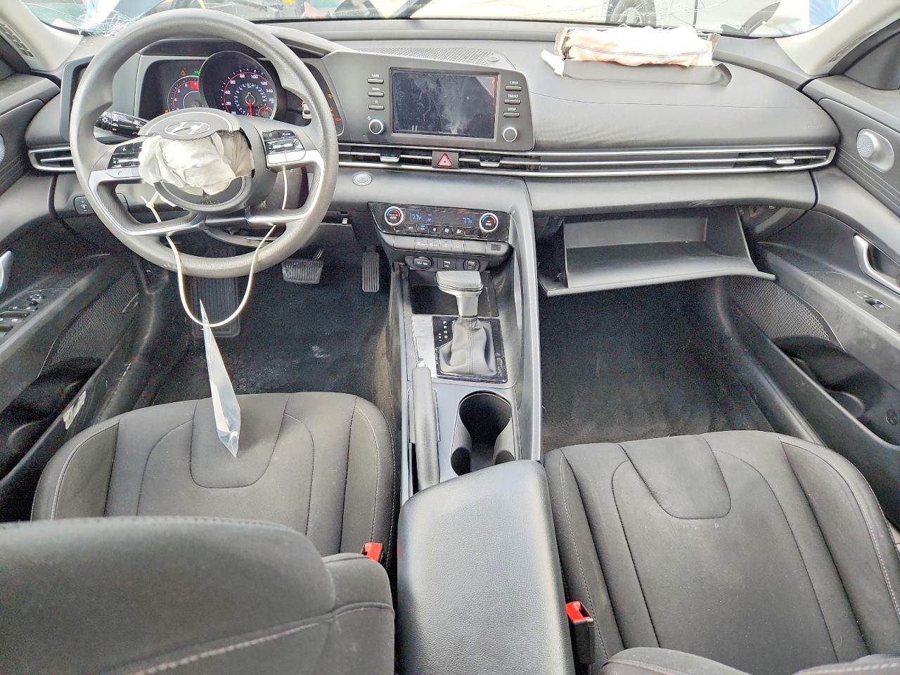 2022 HYUNDAI ELANTRA SEL photo 15