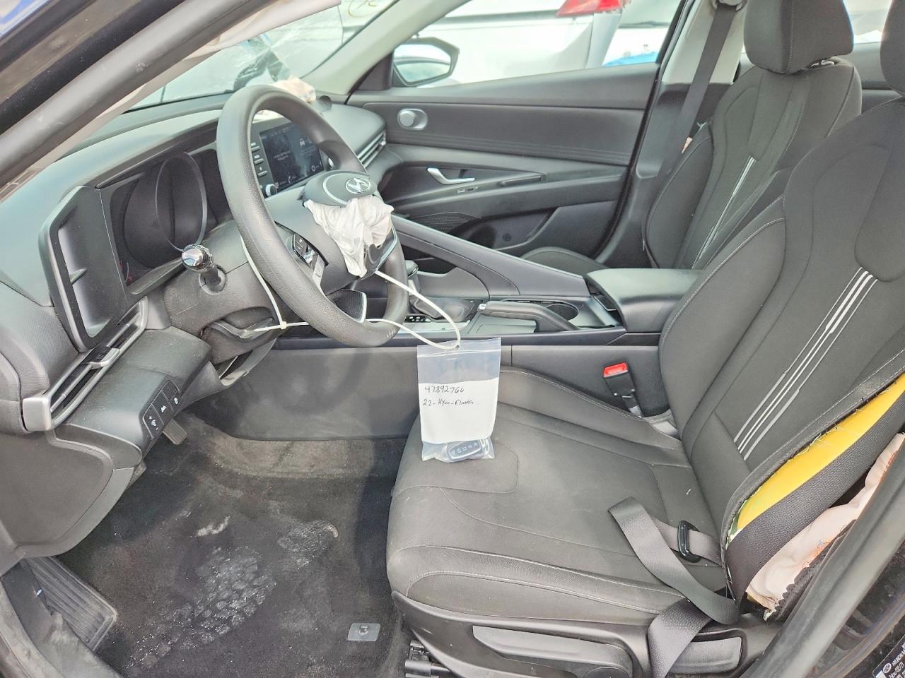 2022 HYUNDAI ELANTRA SEL photo 13