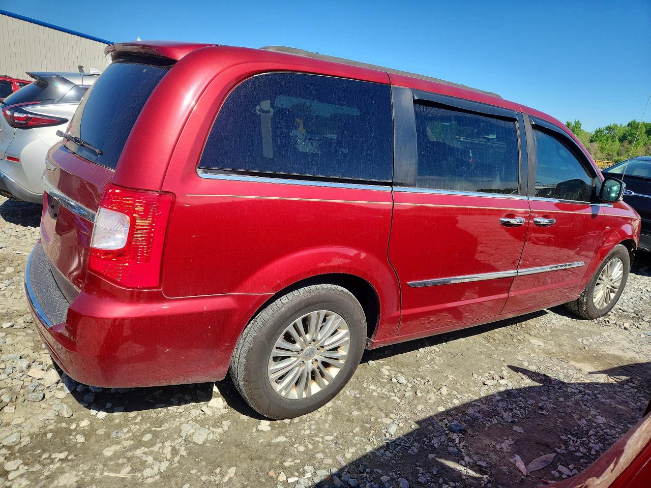2015 CHRYSLER TOWN & COUNTRY TOURING L photo 7