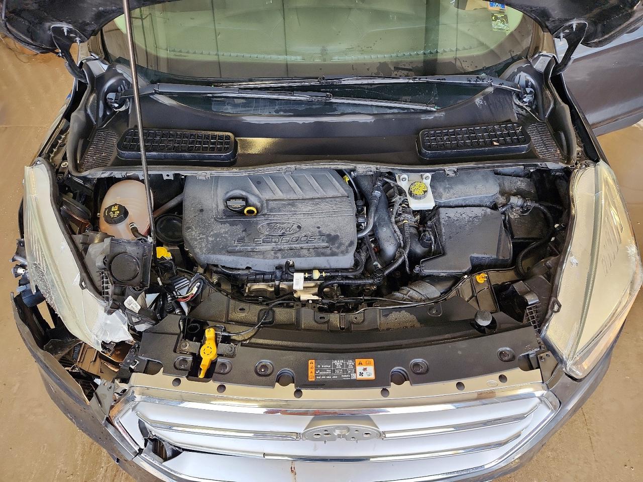 2017 FORD ESCAPE SE photo 21