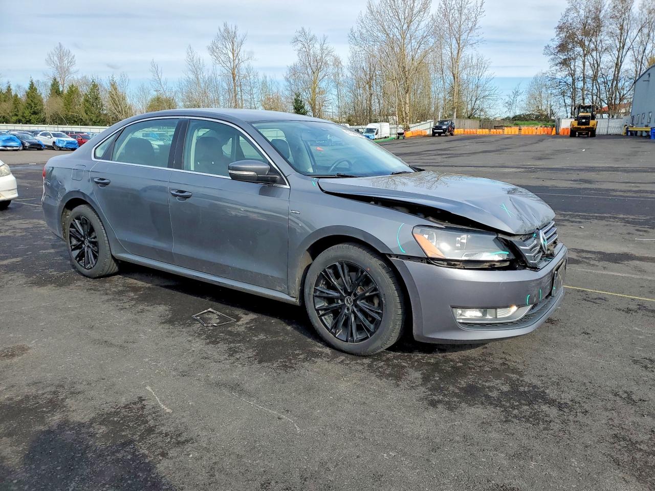 2015 VOLKSWAGEN PASSAT S photo 10