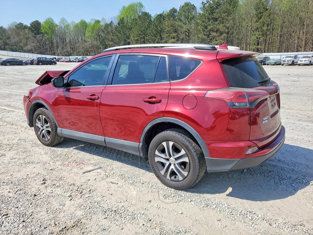 2018 TOYOTA RAV4 LE photo 3