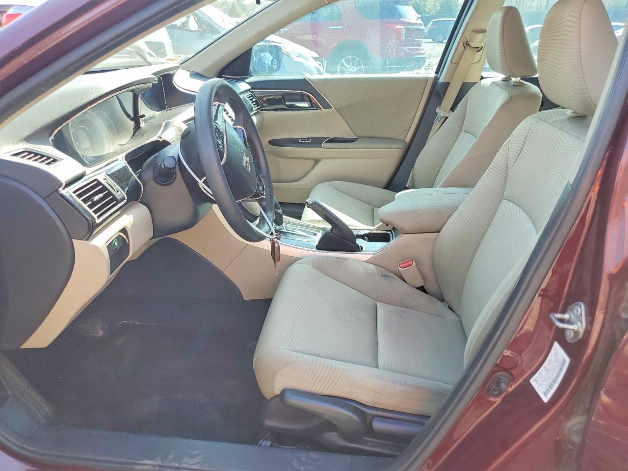2017 HONDA ACCORD LX photo 19