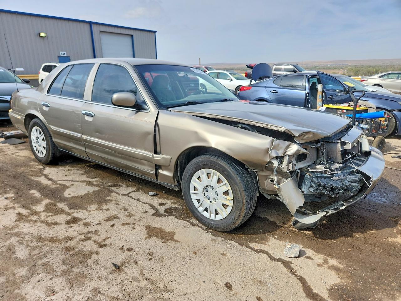 2005 MERCURY GRAND MARQUIS GS photo 4