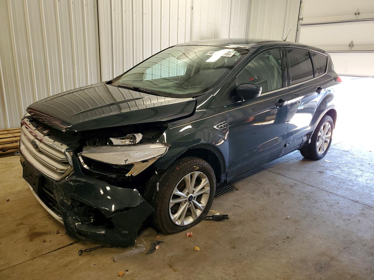 2019 FORD ESCAPE SE photo 2