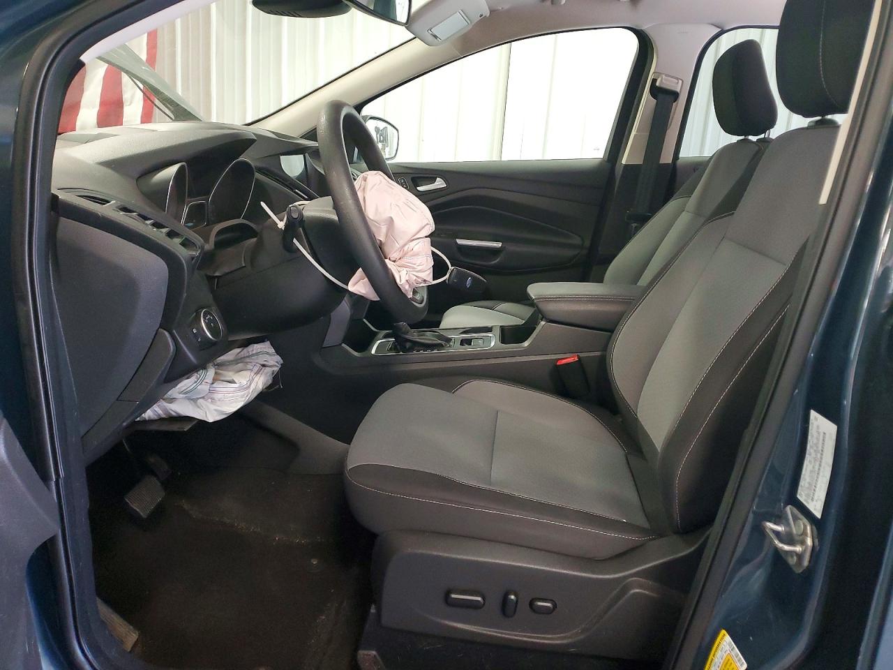 2019 FORD ESCAPE SE photo 13