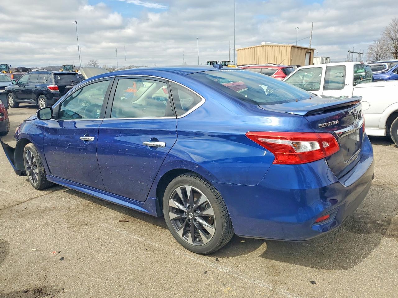 2017 NISSAN SENTRA SR photo 3