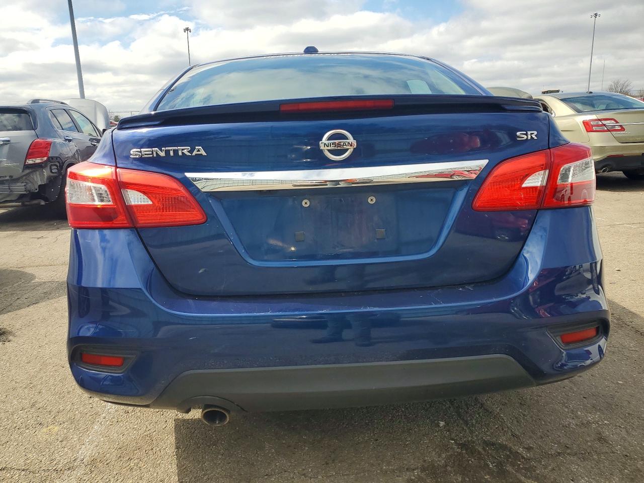 2017 NISSAN SENTRA SR photo 11