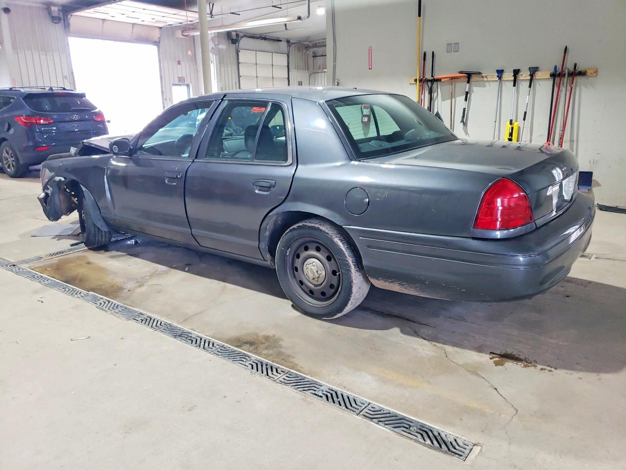 2007 FORD CROWN VICTORIA POLICE INTERCEPTOR photo 4