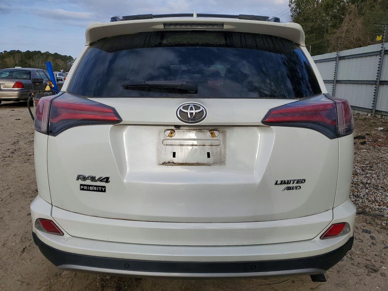 2017 TOYOTA RAV4 LIMITED photo 11