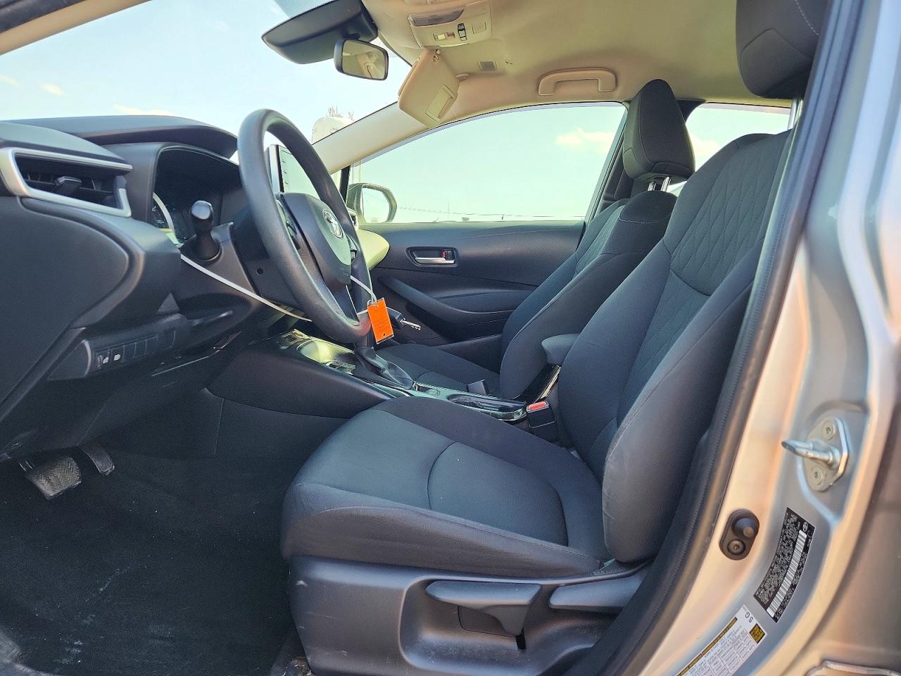 2020 TOYOTA COROLLA LE photo 13