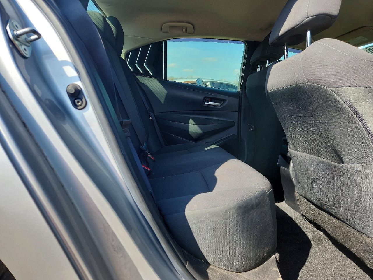 2020 TOYOTA COROLLA LE photo 19