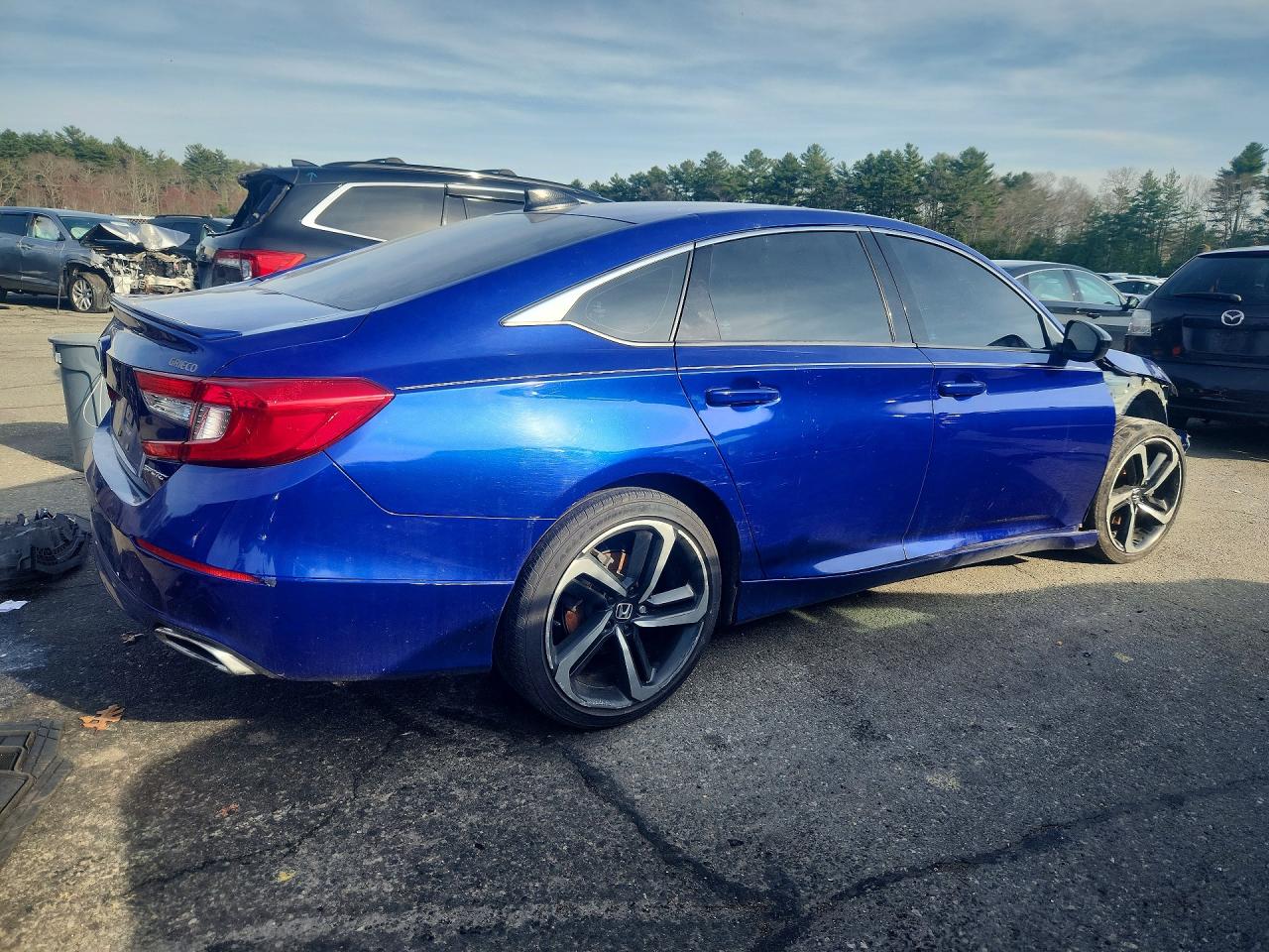 2018 HONDA ACCORD SPORT photo 3