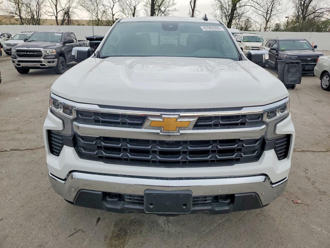 2025 CHEVROLET SILVERADO K1500 LT photo 5