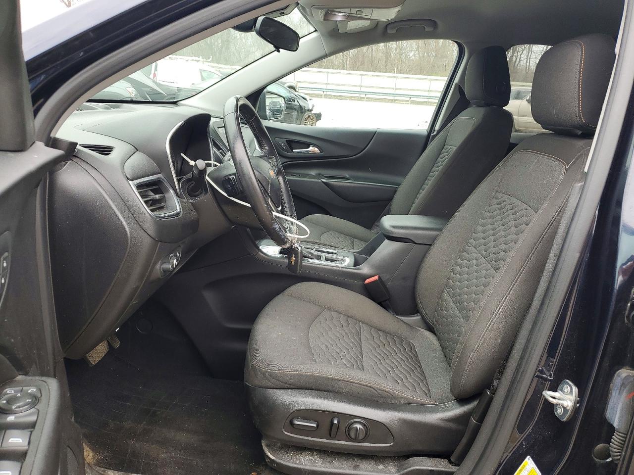 2021 CHEVROLET EQUINOX LT photo 7