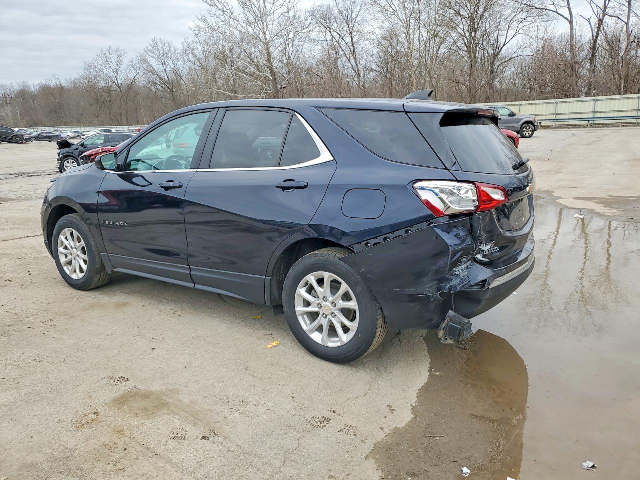 2021 CHEVROLET EQUINOX LT photo 2