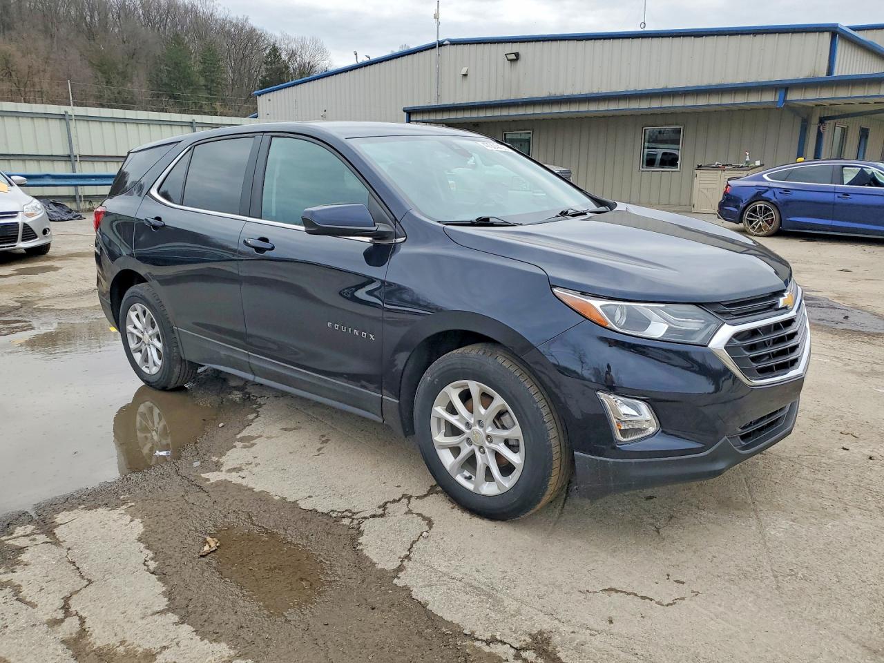 2021 CHEVROLET EQUINOX LT photo 4