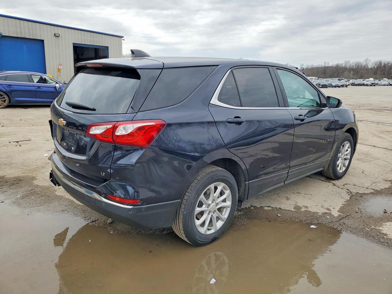 2021 CHEVROLET EQUINOX LT photo 3