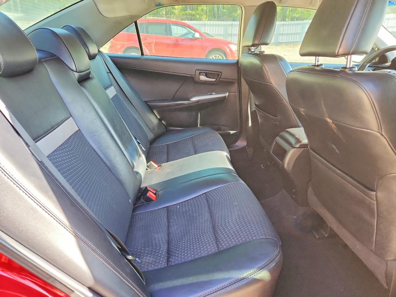 2014 TOYOTA CAMRY SE photo 19