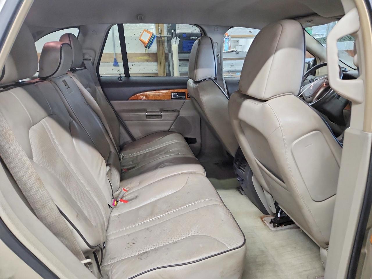 2011 LINCOLN MKX photo 21